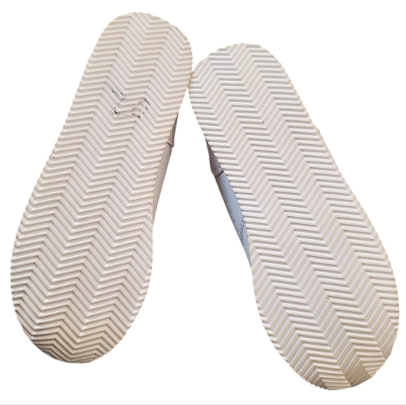 Fila Walking Shoes Womens Size 6.5 White Lace-up Low Top Sneakers - Picture 7 of 12